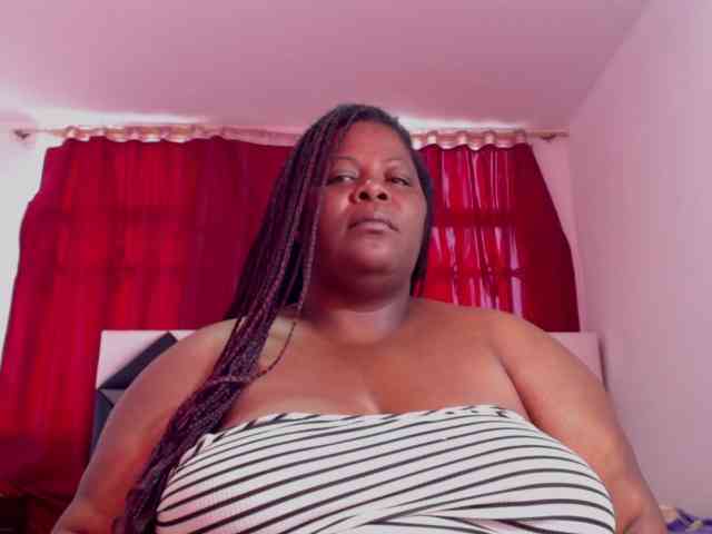 ShantalBBW webcam