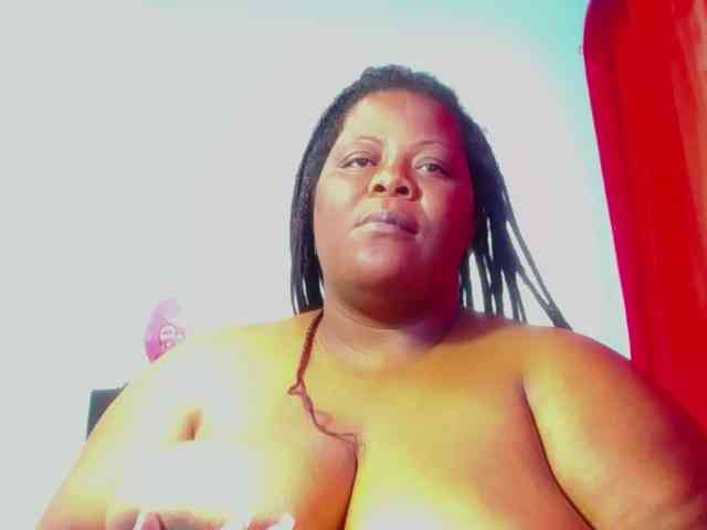 ShantalBBW webcam