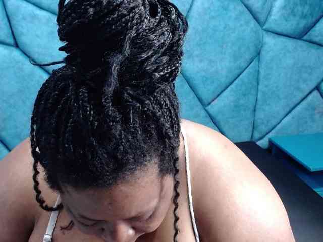 ShantalBBW webcam
