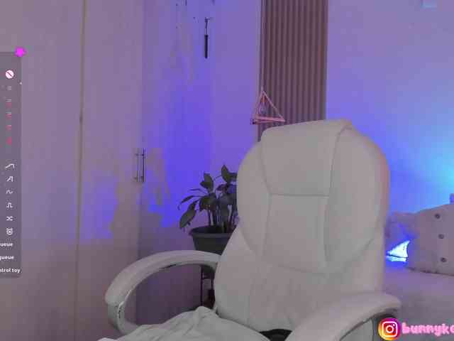 Kendallbonnyy webcam