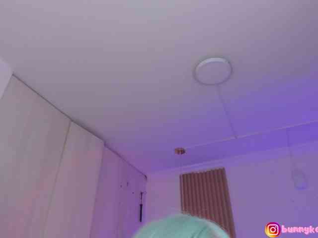 Kendallbonnyy webcam