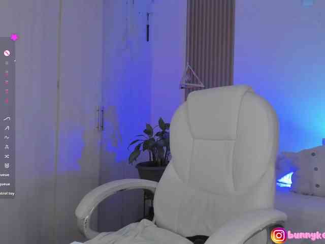 Kendallbonnyy webcam