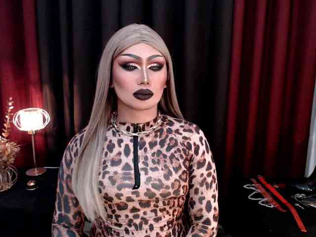 MissGiaX