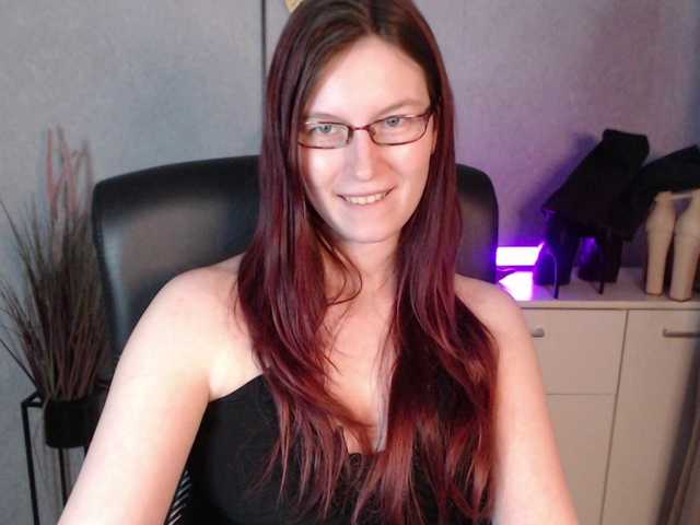 EmmaHeart from BongaCams