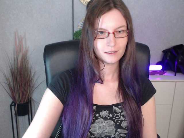 EmmaHeart from BongaCams