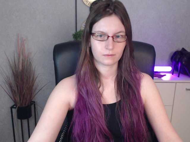 EmmaHeart webcam bongacams model stream image
