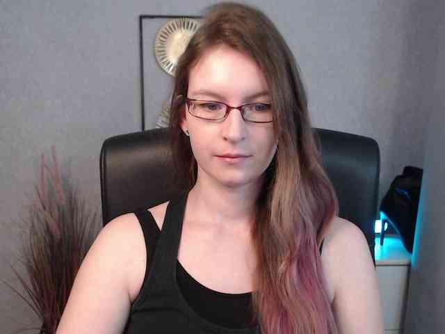 EmmaHeart webcam