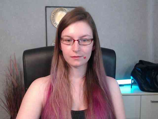 EmmaHeart webcam