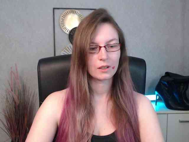 EmmaHeart webcam