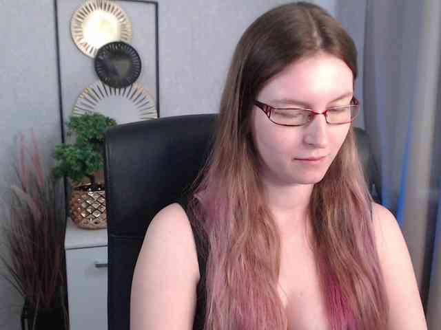 EmmaHeart webcam