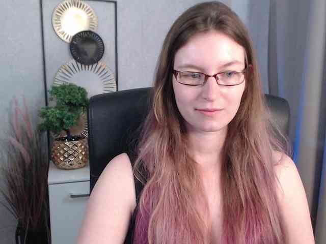EmmaHeart webcam
