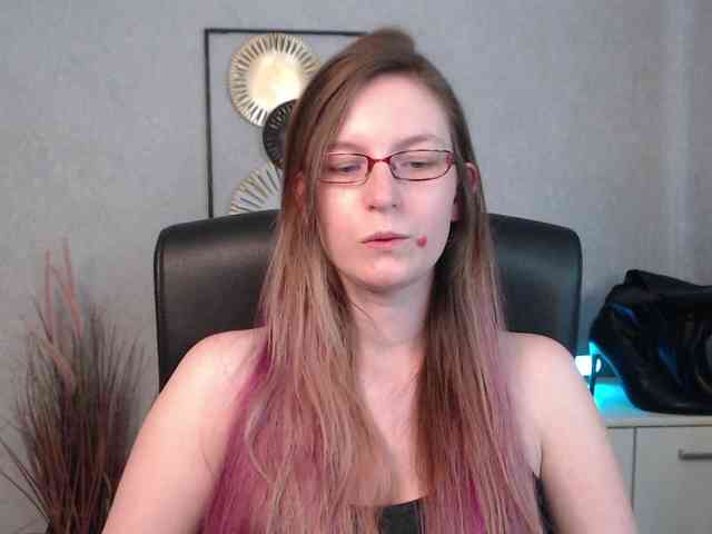 EmmaHeart webcam
