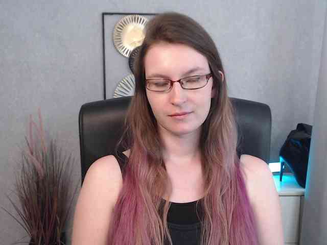 EmmaHeart webcam