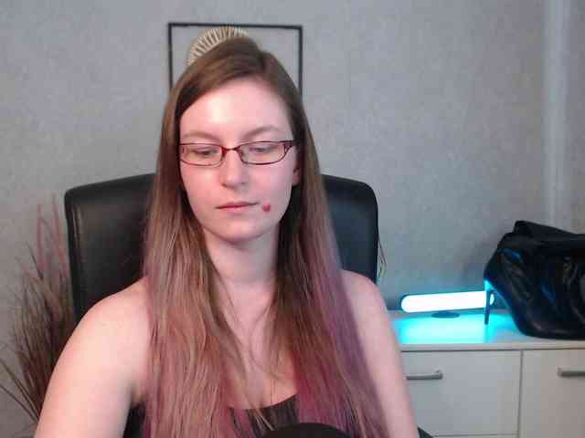 EmmaHeart webcam