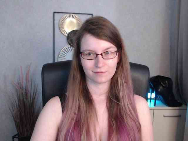EmmaHeart webcam