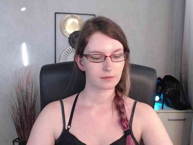 EmmaHeart webcam