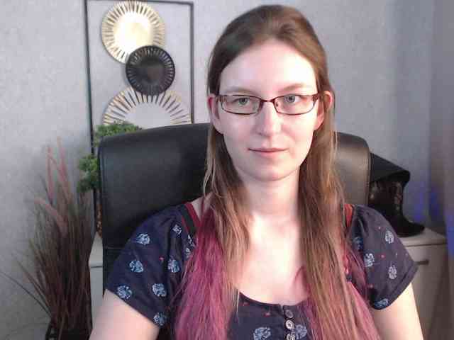 EmmaHeart webcam