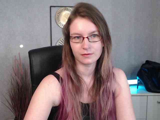 EmmaHeart webcam
