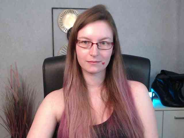 EmmaHeart webcam