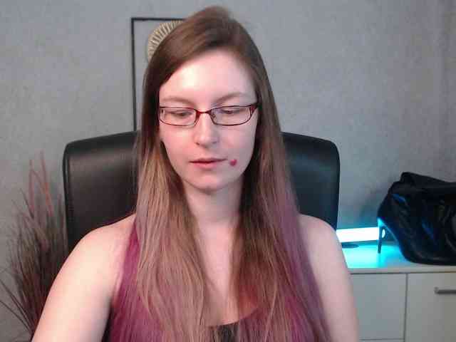 EmmaHeart webcam