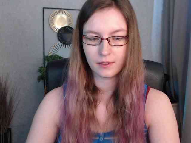 Shaved white, Shaved babes, Group chat for 10 19 tokens, Full privates for ..., full live 3