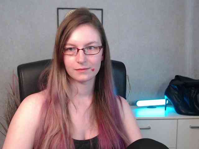 EmmaHeart webcam