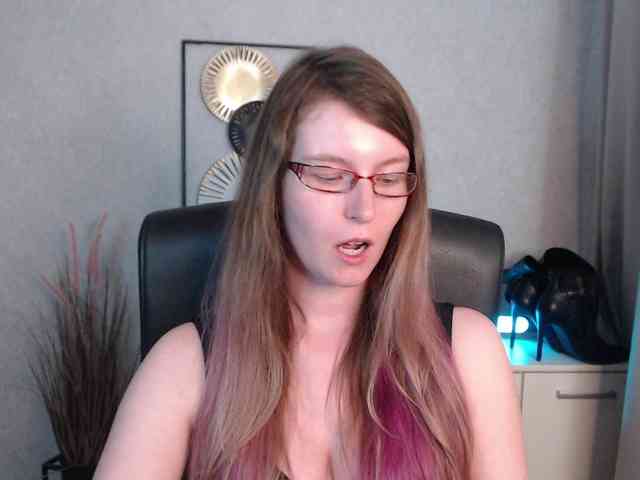 EmmaHeart webcam