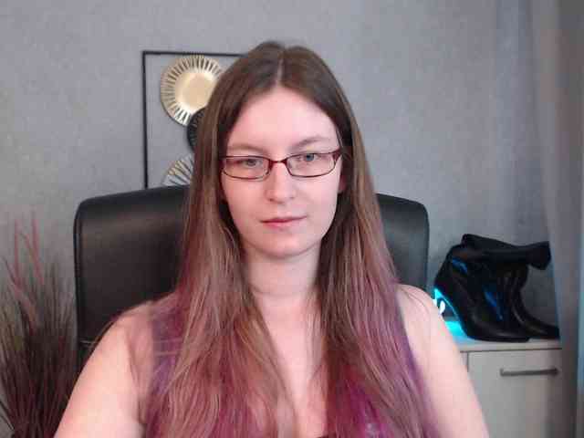 EmmaHeart webcam