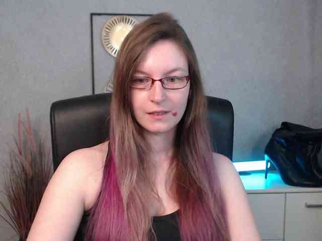 EmmaHeart webcam