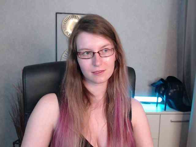 EmmaHeart webcam