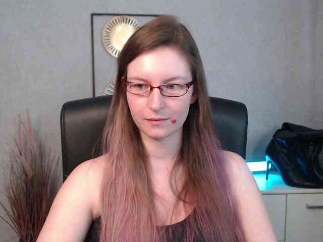 EmmaHeart webcam