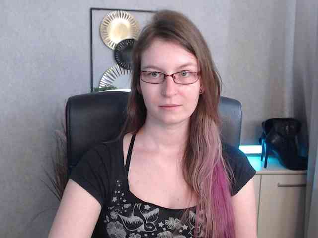 EmmaHeart webcam