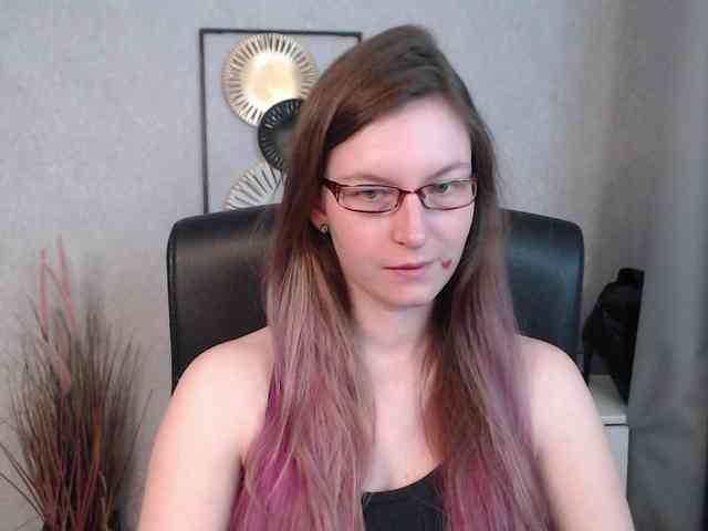 EmmaHeart webcam