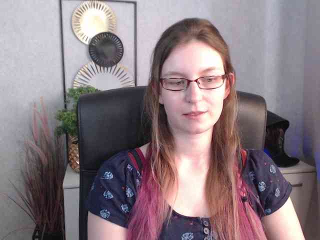 EmmaHeart webcam
