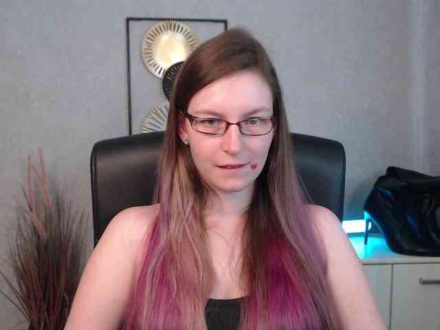 EmmaHeart webcam