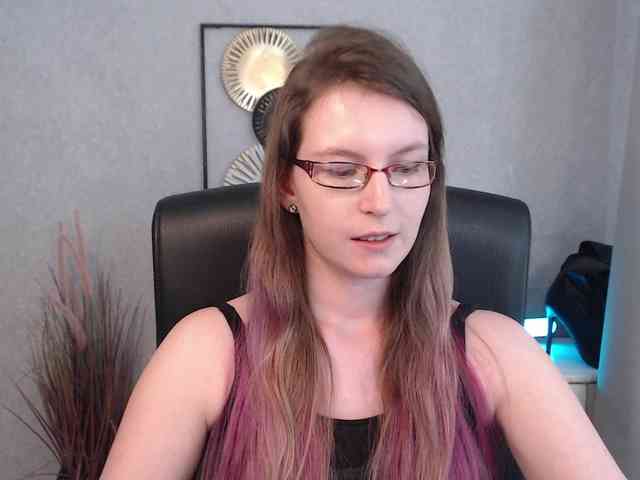 EmmaHeart webcam