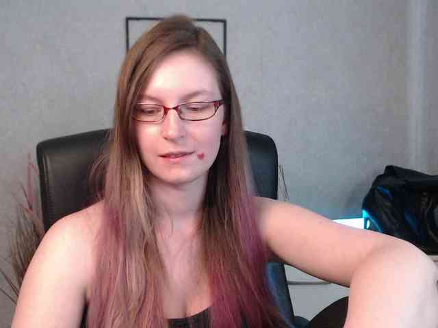 EmmaHeart webcam