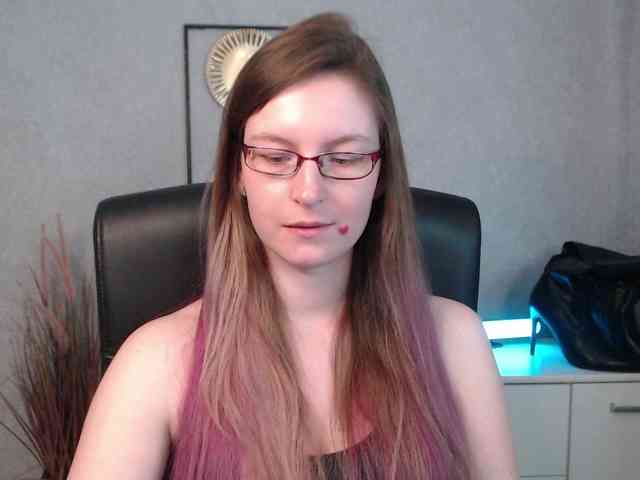 EmmaHeart webcam