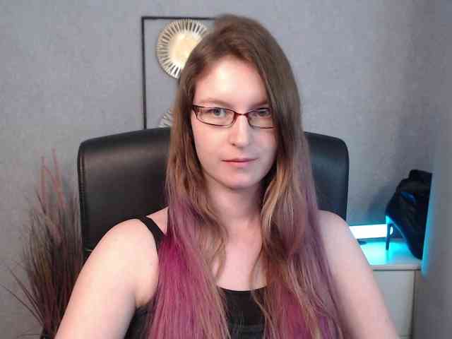 EmmaHeart webcam