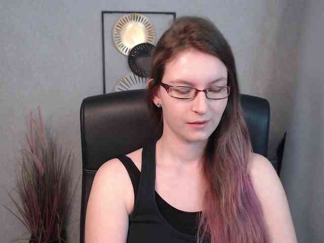 EmmaHeart webcam