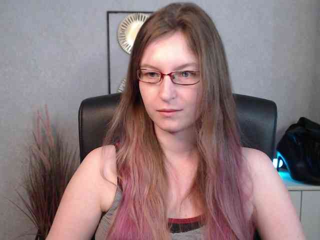 EmmaHeart webcam