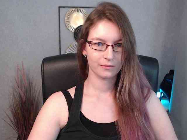 EmmaHeart webcam