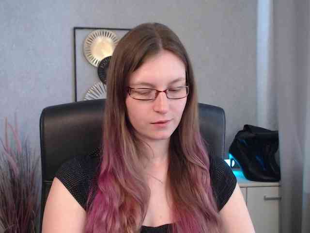 EmmaHeart webcam