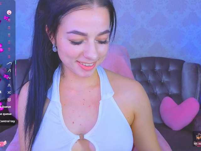 KitnissKiss's BongaCams show and profile