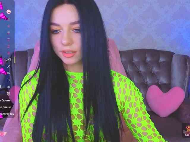 KitnissKiss KitnissKiss