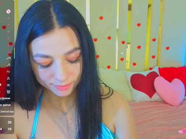 KitnissKiss KitnissKiss