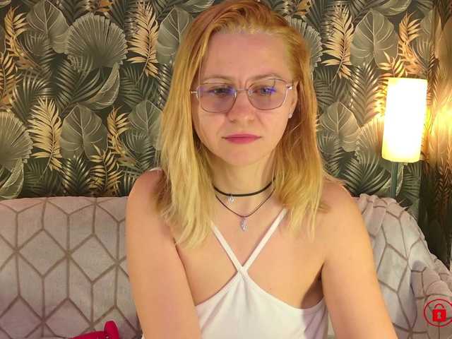 BigBoobsARRI's BongaCams show and profile