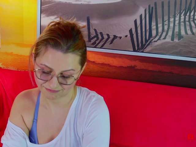 BigBoobsARRI's BongaCams show and profile