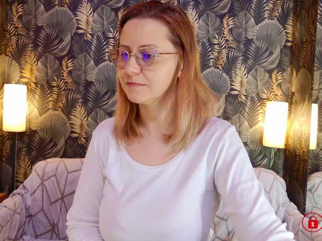 BigBoobsARRI's BongaCams show and profile