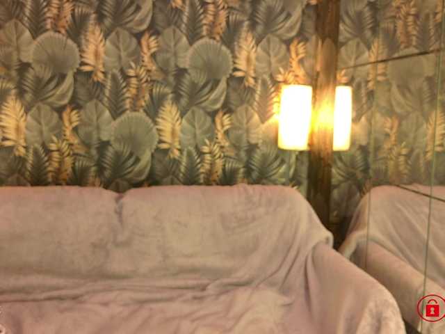 BigBoobsARRI's BongaCams show and profile